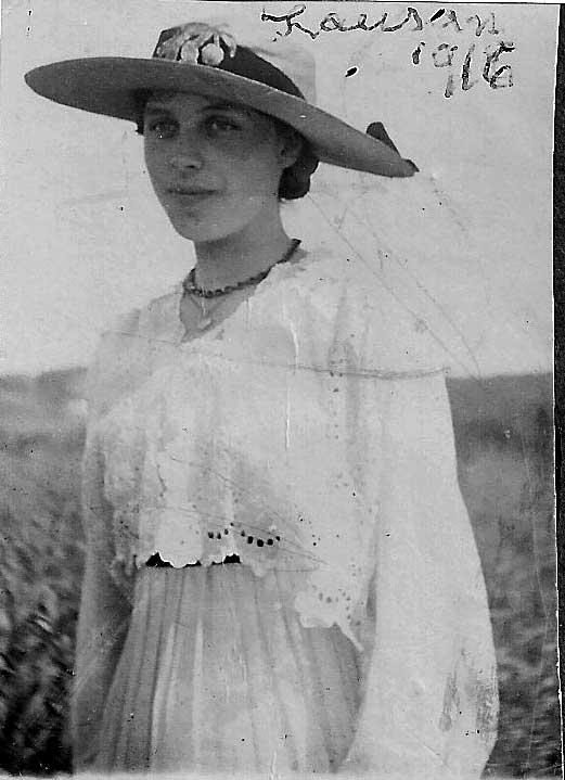 Zena Zezza in Lausanne as a dress making apprentice 1914 - 1916
