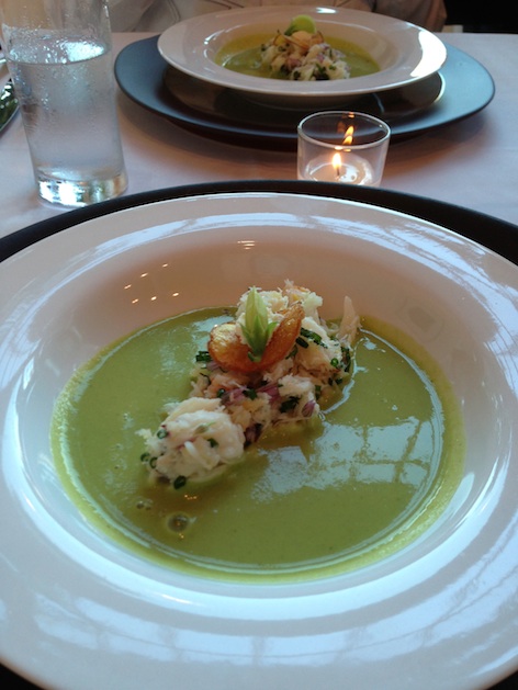 English pea soup with crab salade
